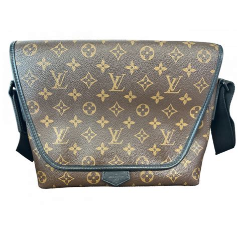 sacoche louis vuitton supreme|sacoche Louis Vuitton messenger mm.